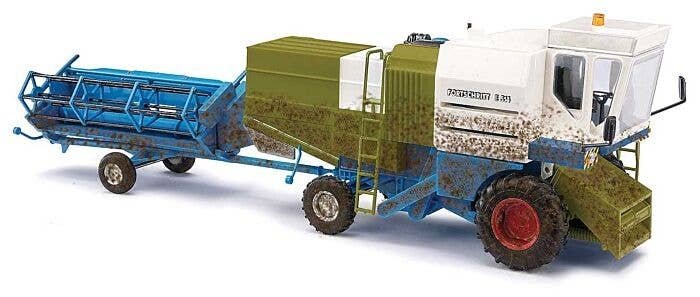 1982 Fortschritt E 514 Farm Combine Head, Trailer and Driver - Assembled -- White, Green, Blue, Red (weathered), HO, Busch Gmbh 