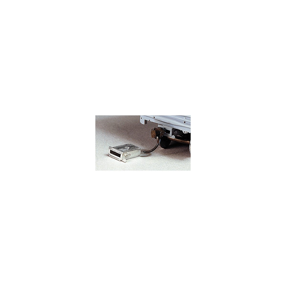 Coupler Pocket, Non-Cushion -- For Early to Late Era 40` & 50` Freight Cars, HO, Details West 1022