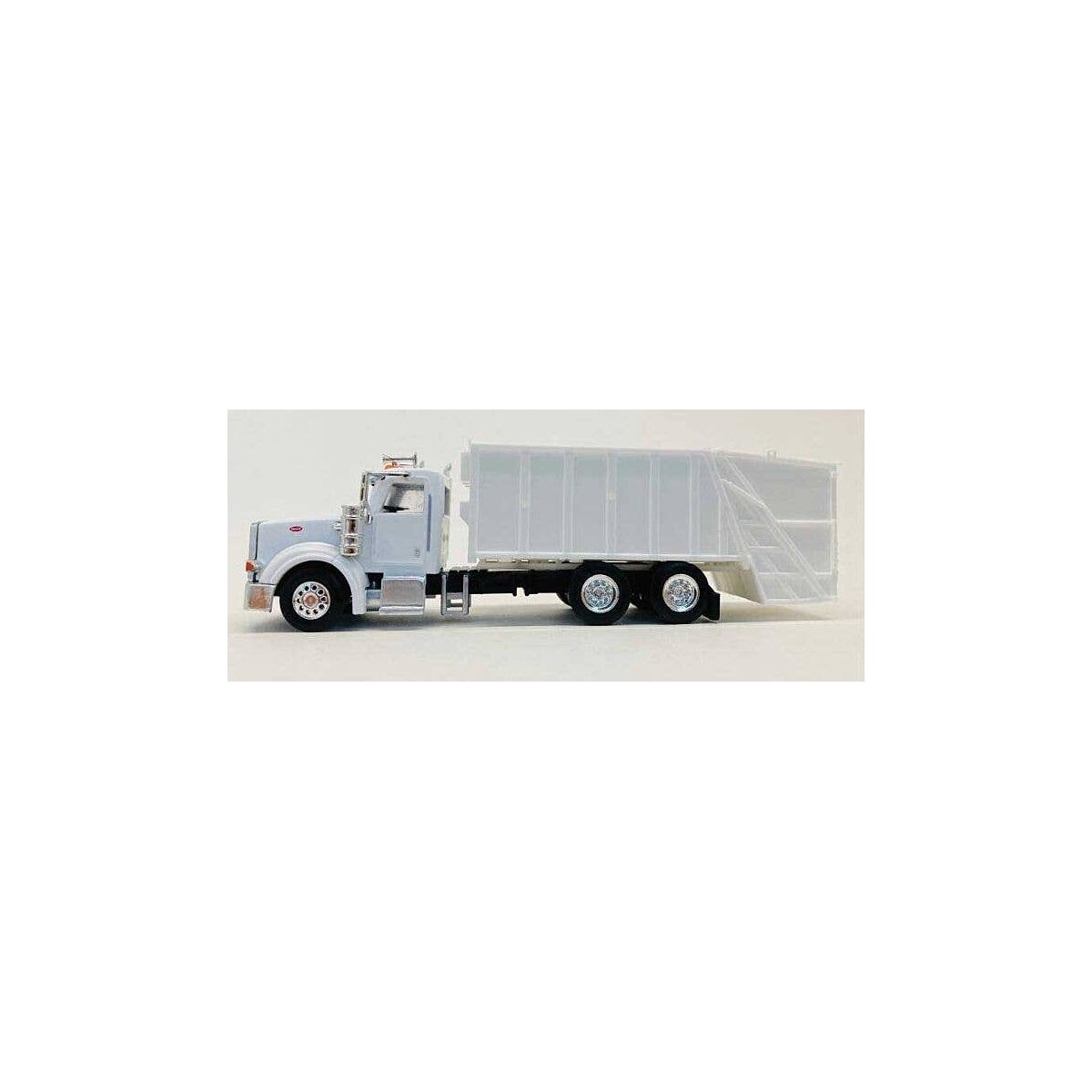 Peterbilt 367 Garbage Truck - Assembled -- White, HO, Herpa Models 6610