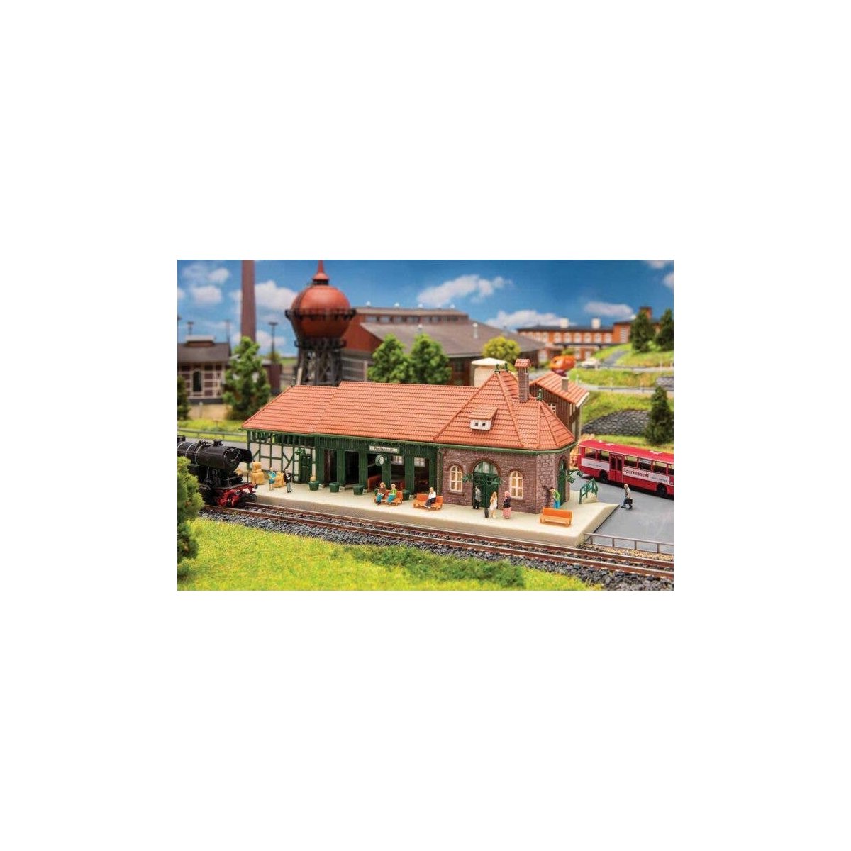Weissenbach Train Station -- Kit - 8-3/16 x 3-1/4 x 2-5/8′ 20.8 x 8.2 x 6.6cm, N, Faller Gmbh 212152