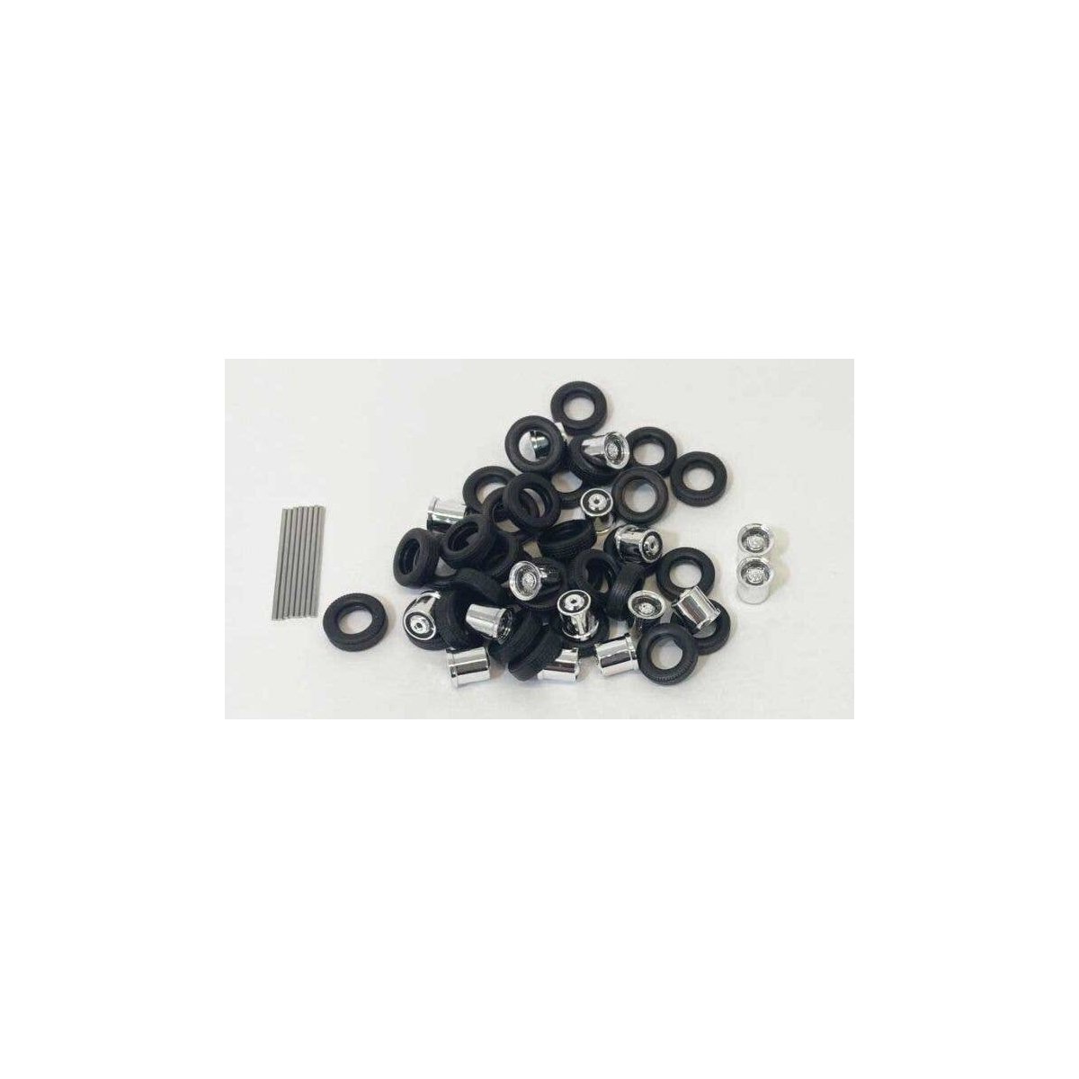 Rear Wheelsets for Trucks -- Low Profile (chrome) pkg(8), HO, Herpa Models 5533