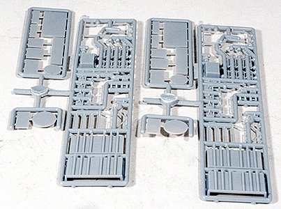 Trailer Landing Gear (2 Sets) -- Includes: Landing Gear, Tire Rack, Tool Box & Bulkheads, HO, Lonestar Models 12106