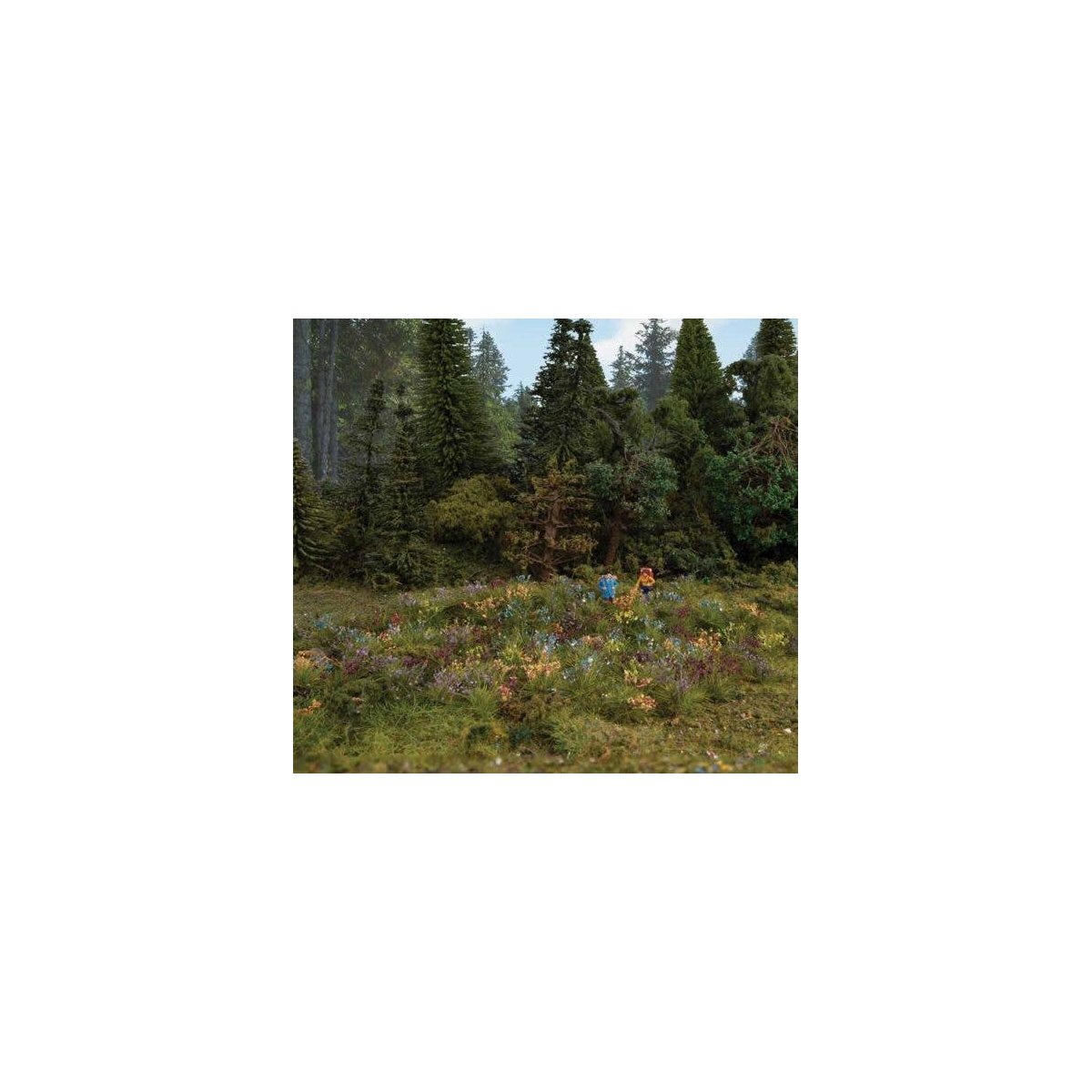 Assorted Wildflowers - Set of 250 Pieces -- Green, Yellow, Blue and White plus Heather, Cornflowers, Lavender, HO, Walthers Scen