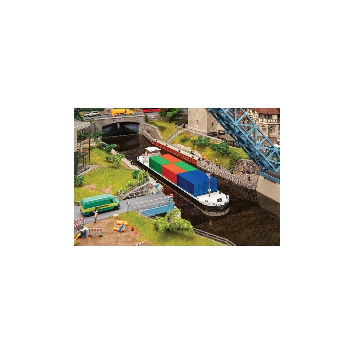 River Freight Boat with Containers - Kit -- Water-Level Kit - Includes Boat & 6 20′ Containers, HO, Faller Gmbh 131013