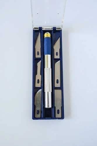 1 Soft Grip Knife Set -- Knife and 1 Each 10,11,16,17,67 & 68 Blades, Case, All Scales, Evergreen Scale Models 71300