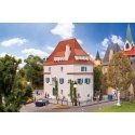 Town House with Jester Museum -- Kit - 7-1/16 x 4-3/8 x 7-7/8′ 18 x 11 x 20cm, HO, Faller Gmbh 130694