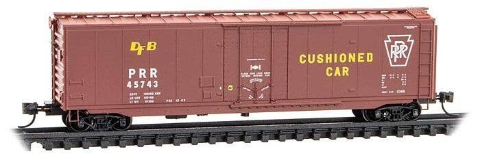 50′ Plug-Door Boxcar - Ready to Run -- Pennsylvania Railroad 45743 (Tuscan, yellow, white, Cushioned Car), N, Micro Trains Lin