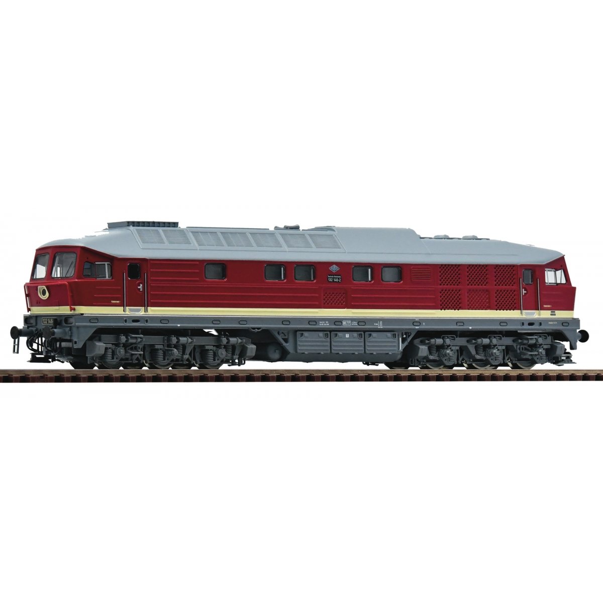 Diesel locomotive 132 146-2 DR, TT, Roco 7380004
