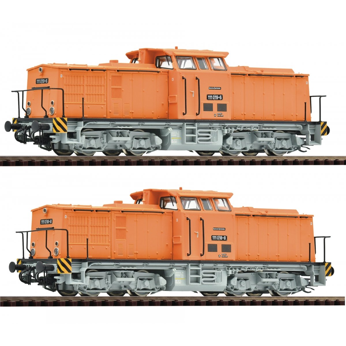 2 piece set: Diesel locomotives 111 018-8 and 111 019-6, DR, TT, Roco 7390011