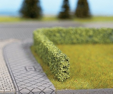 Hedges - 19-5/8` 50cm Long -- Light Green - 5/8 x 3/8` 1.5 x .8cm pkg(2), All Scales, Noch Gmbh & Co 21512
