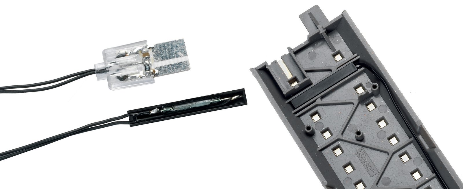 Reed contact in plastic casing for geoLine tracks, HO, Roco 61193