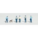 Scenic Accents(R) Figures -- Policemen (5 Officers 1 Police Dog), HO, Woodland Scenics 1822