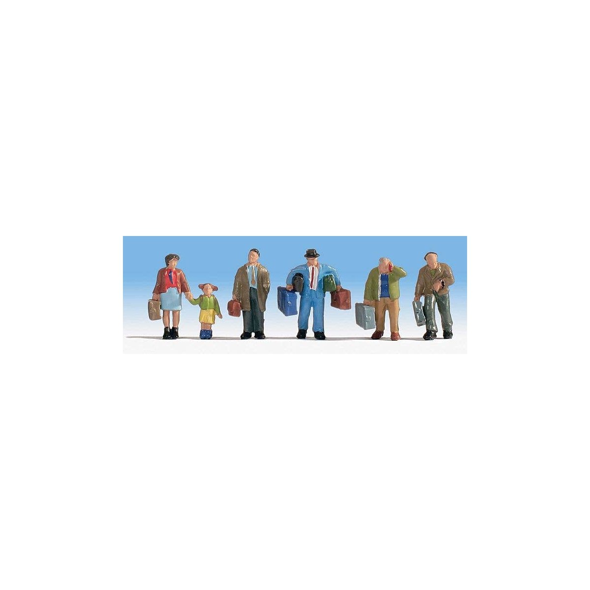 Travelers with Luggage pkg(5), HO, Walthers SceneMaster 6060