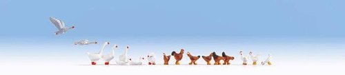 Chickens & Geese -- 6 Chickens & 11 geese, HO, Noch Gmbh & Co 15772
