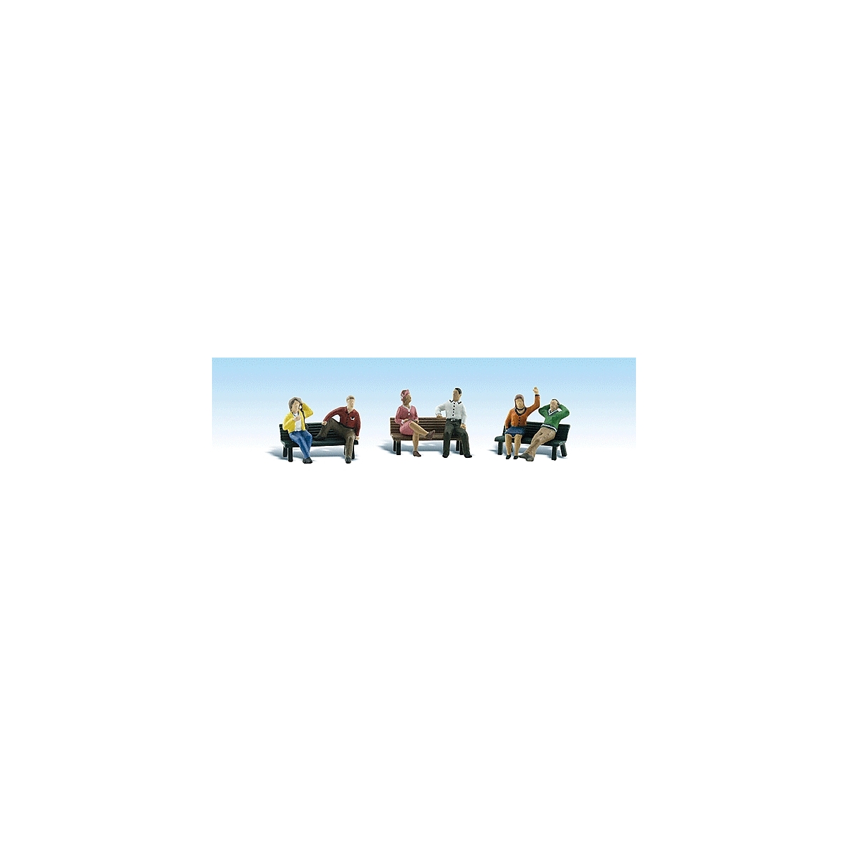 People on 3 Benches - Scenic Accents(R), HO, Woodland Scenics 1924