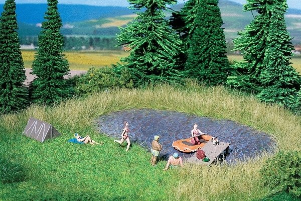 Natur+ Bathing Lake -- Bathing Lake, Meadow, 10 Grass Tufts - 8-5/8 x 7-7/8′ 22 x 20cm, HO, Noch Gmbh & Co 7442