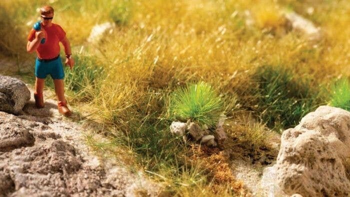 Stony Grass Tufts - Profi -- White and Beige Stones pkg(25) 1/4′ .6cm, All Scales, Noch Gmbh & Co 6920