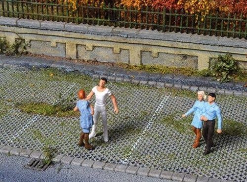 Street Curb w/Inset Parking Space - Stone Art -- 10-3/4 x 2-5/8 x 1/16′ 27.3 x 6.6 x .2cm, HO, Vollmer Gmbh 48250