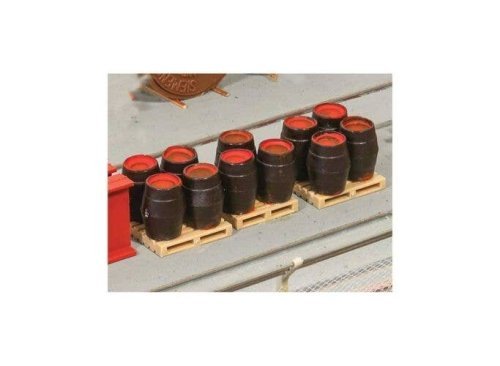 Sacks and Barrels -- 6 Barrels and 7 Sacks, HO, Peco 5064