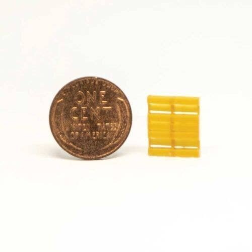 Pallet 36x40′ -- pkg(5), N, All Scale Miniatures 1600809