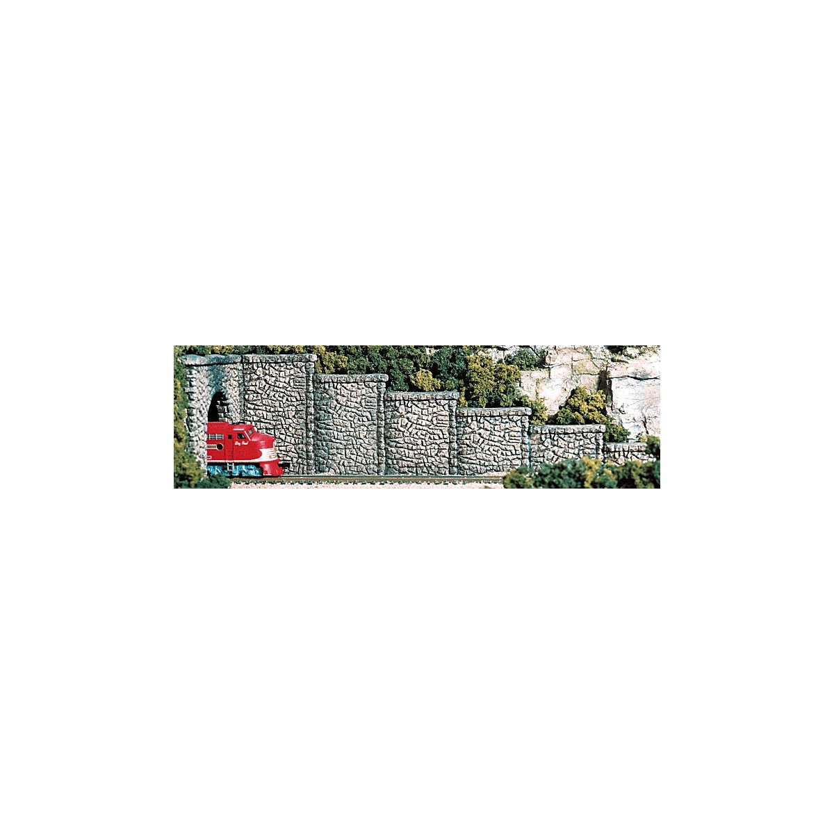 Retaining Walls pkg(6 Unpainted Hydrocal(R) Castings) -- Random Stone, N, Woodland Scenics 1161