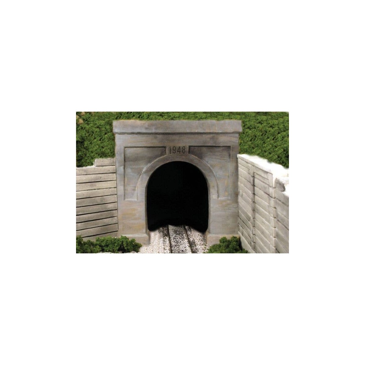 Single-Track Tunnel Portal -- Modern Concrete, N, Monroe Models 218