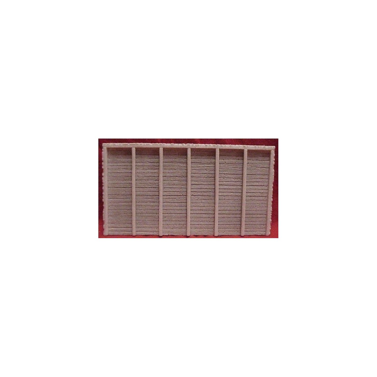Retaining Wall -- Timber 6-1/4 x 3-1/2′ 15.5 x 8.5cm, HO, Pre-Size Model Specialities 110