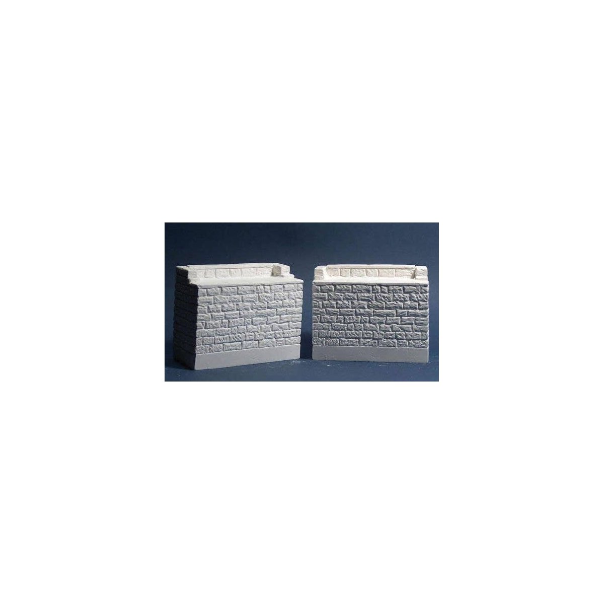 Single-Track Bridge Abutment -- Cut Stone - 1 Pair, O, Monroe Models 953