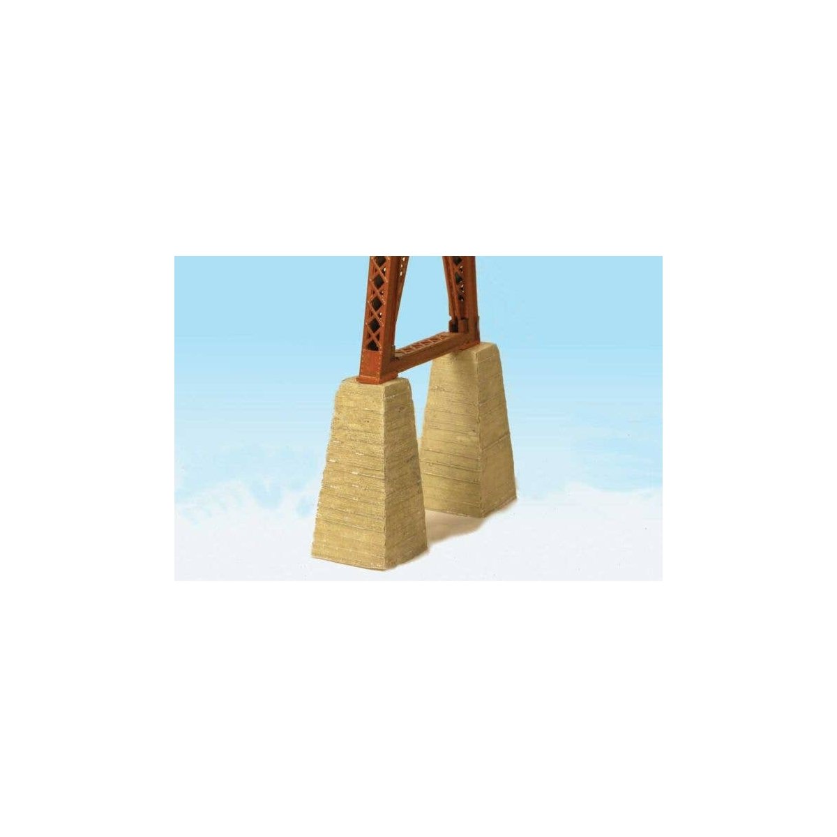 Pylon Bent Footing -- Board-Formed Poured Concrete, HO, Monroe Models 137
