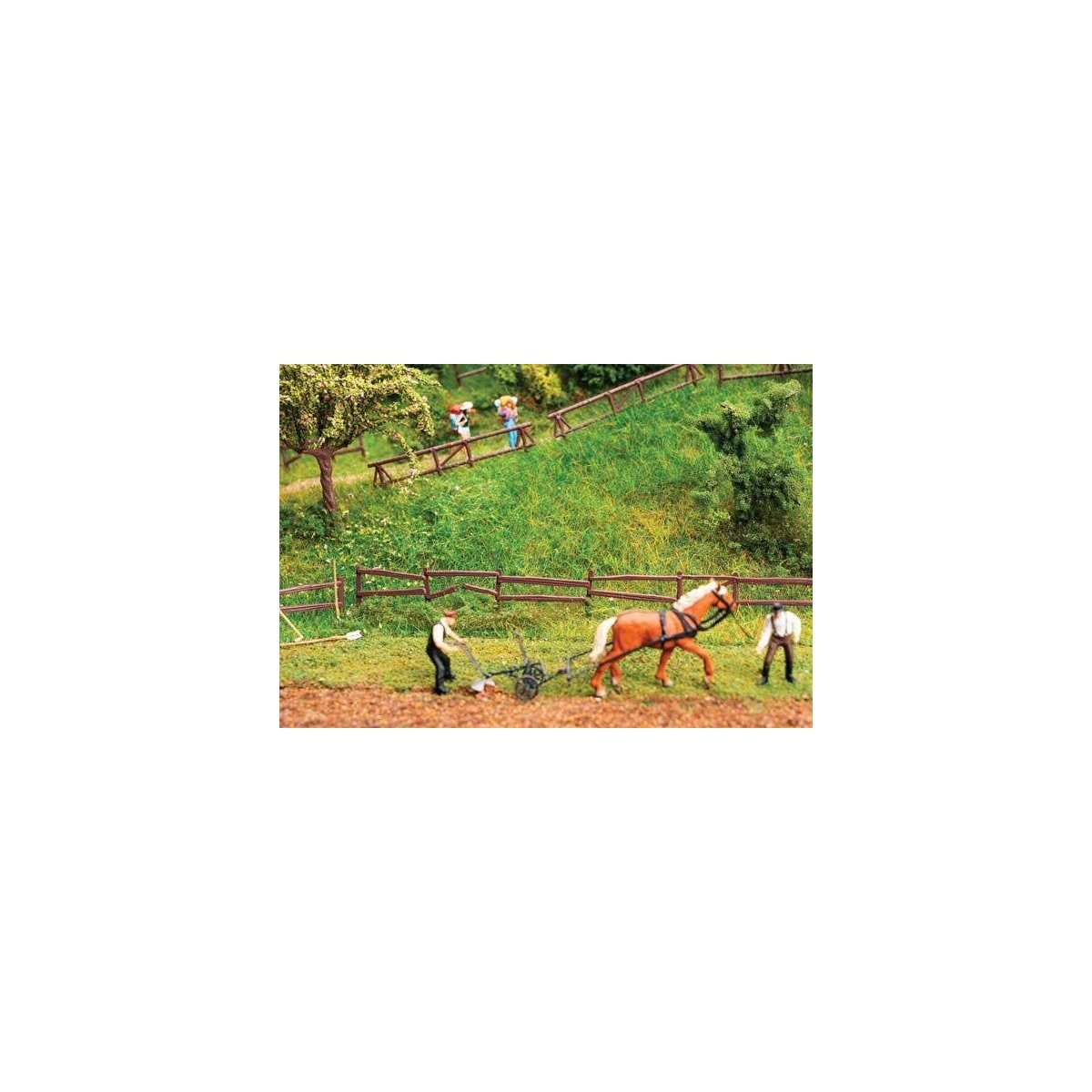 Garden and Field Fences -- 4 Different Styles, Total Length 117cm, HO, Faller Gmbh 180857