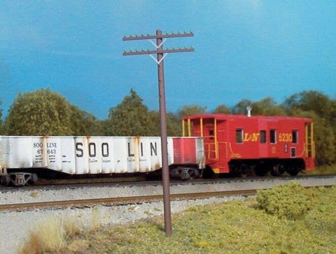 2-Arm Railroad Telephone Poles -- Kit - 18 Poles & 36 Crossarms (brown), HO, Rix Products 32