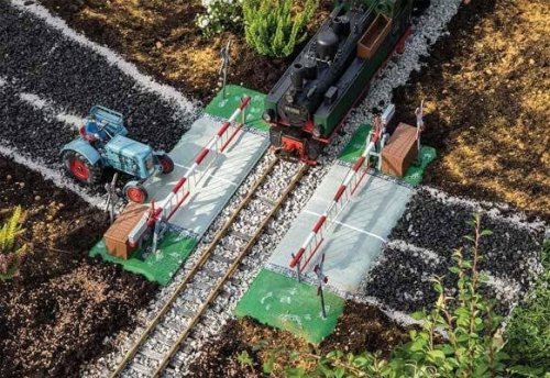 Motorized European Grade Crossing, G, Pola 330870