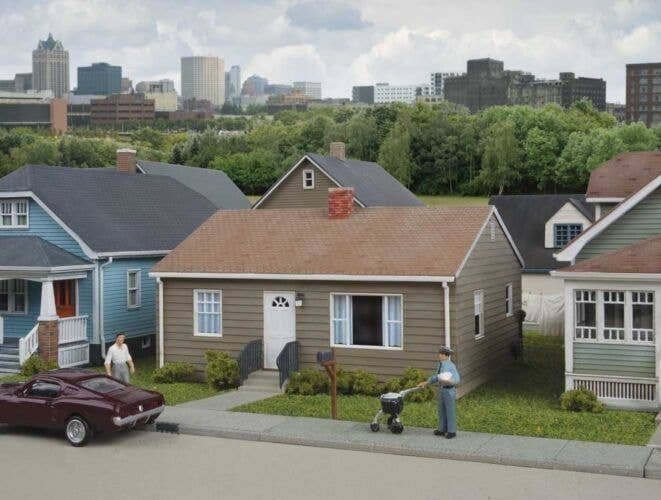 Postwar Prefab House -- Kit - 4-1/4 x 3-1/2 x 2-3/8′ 10.8 x 8.8 x 6cm, HO, Walthers Cornerstone 4152