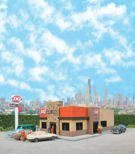 DQ Grill & Chill(R) -- Kit - 4-1/2 x 3 x 1-9/16′ 11.4 x 7.6 x 3.9cm, N, Walthers Cornerstone 3846