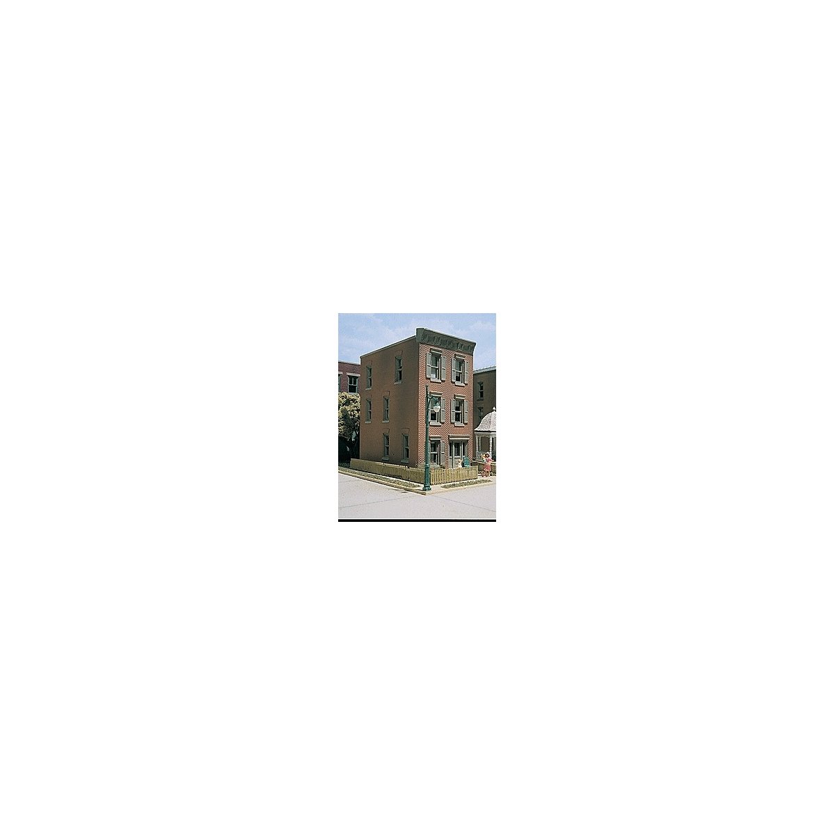 Townhouse 3 - Woodland Scenics DPM Landmark Structures(R) -- Kit - 2-1/2 x 4-1/4′ 6., HO, Design Preservation Models 11100