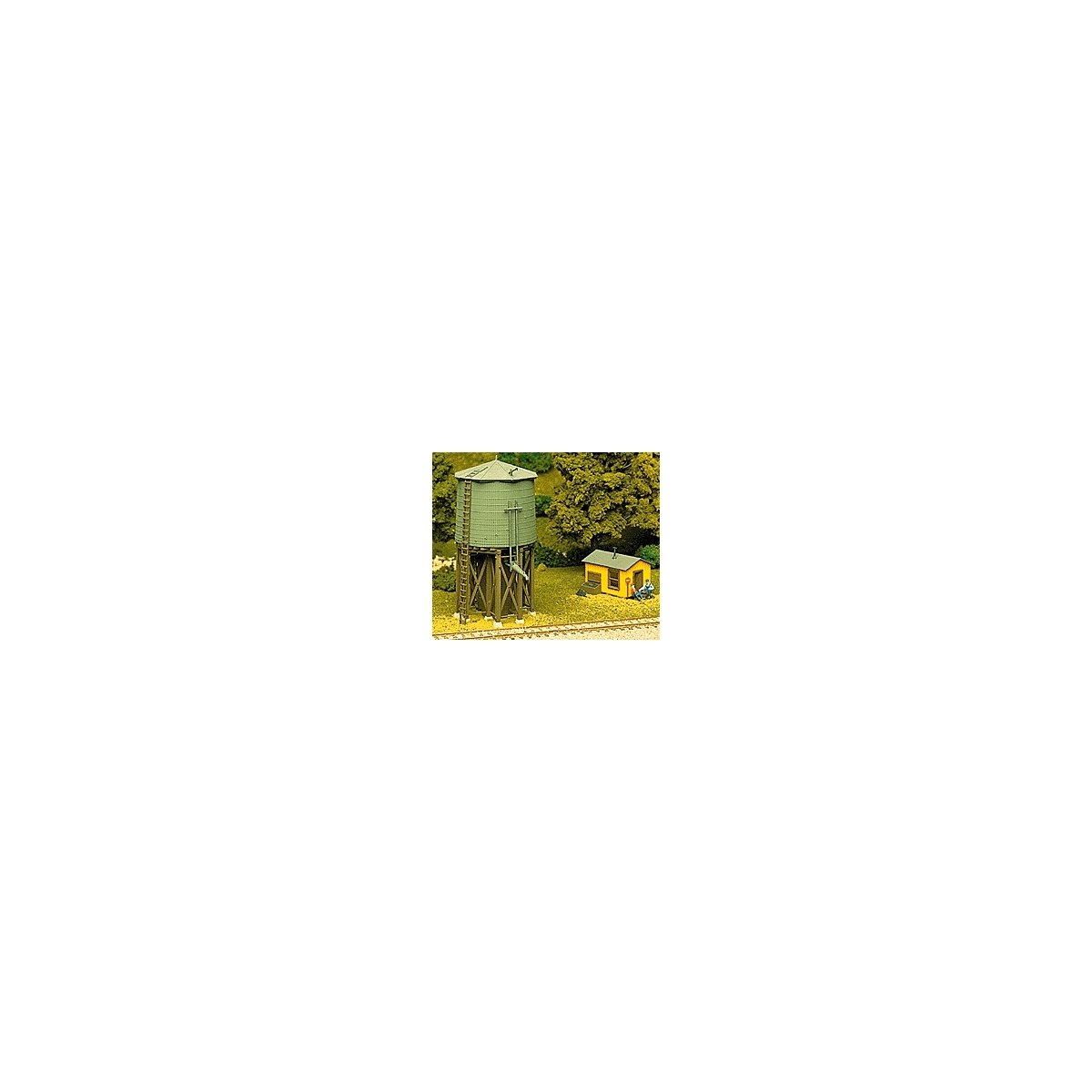 Water Tower - Kit -- 3-1/8 x 3-1/4′ 7.8 x 8.2cm, HO, Atlas Model Railroad Co. 703