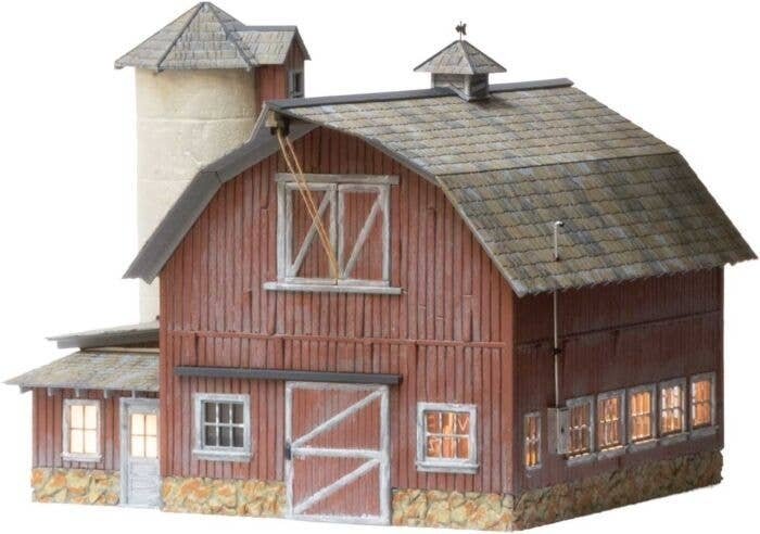 Old Weathered Barn - Built & Ready Landmark Structures(R) -- Assembled, O, Woodland Scenics 5865