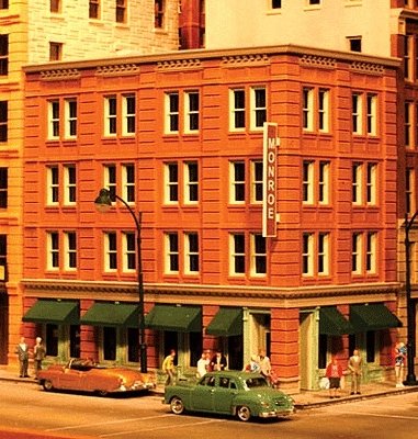 The Monroe Corporation -- Kit - 7 x 3-3/4 x 6-3/8′ 17.8 x 9.5 x 16.2cm, HO, Lunde Studios 29