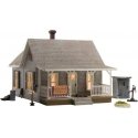 Old Homestead - Built-&-Ready Landmark Structures(R) -- Assembled - 3-3/4 x 5-7/16′ 9.5 x 13.8c, HO, Woodland Scenics 5040