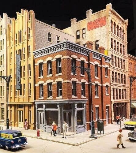 Moore Books -- Kit, HO, Lunde Studios 32