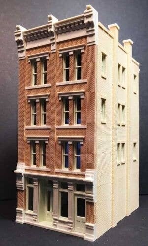 Center Center -- Resin Kit - 3-1/4 x 5 x 7′ 8.3 x 12.7 x 17.8cm, HO, Lunde Studios 33