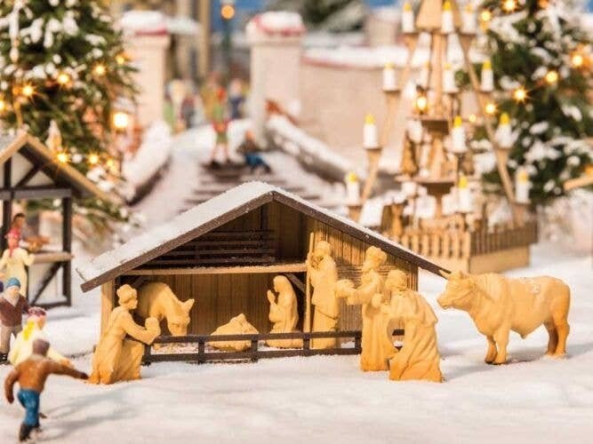 Christmas Nativity Scene -- Laser-Cut Wood Kit with Manger & Figures, HO, Noch Gmbh & Co 14394