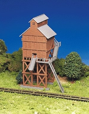 Coaling Station - Plasticville(R) -- Kit - 3-3/8 x 3′ 8.6 x 7.6cm, HO, Bachmann Industries 45211