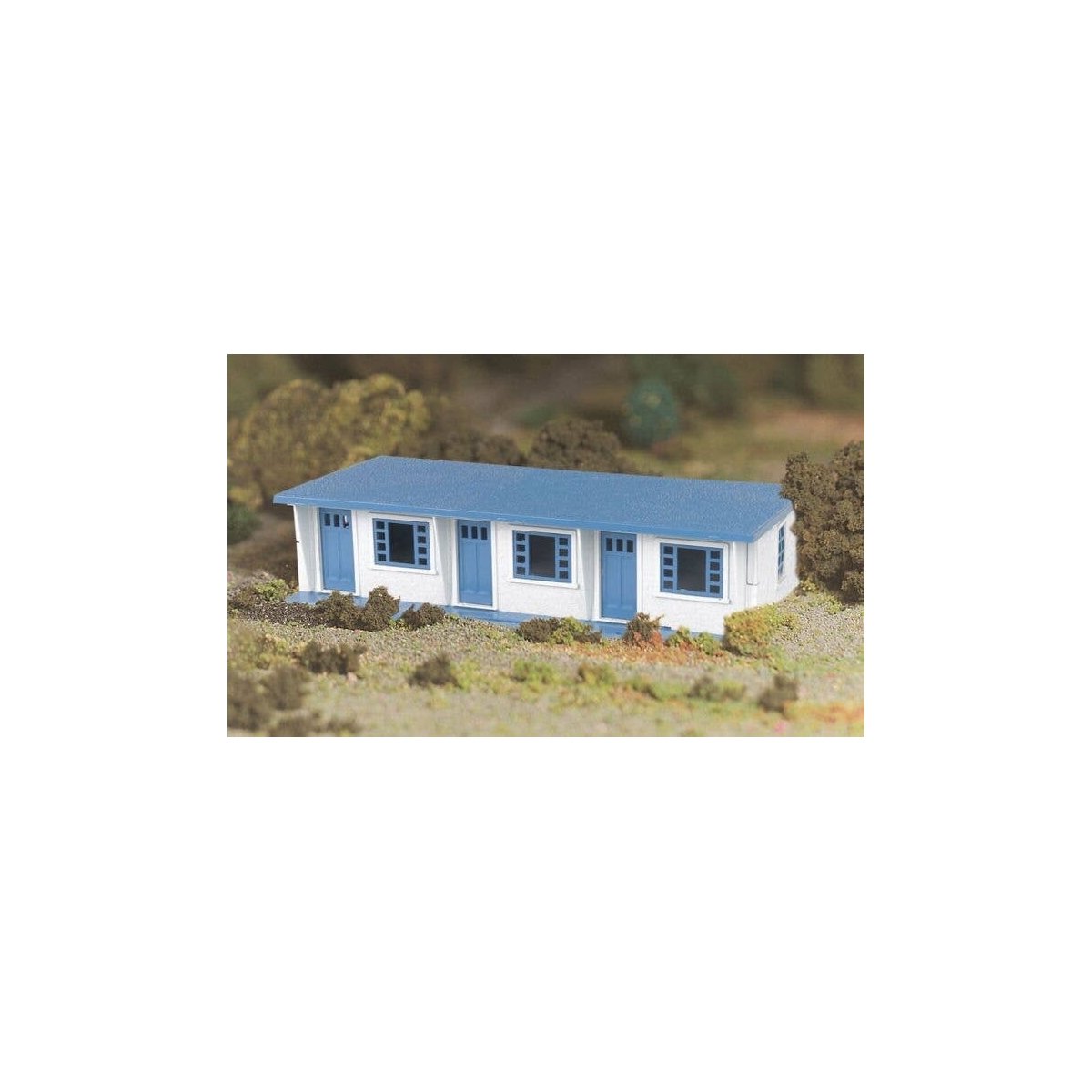 Plasticville U.S.A.(R) Classic Kits -- Motel (White, blue), O, Bachmann Industries 45616