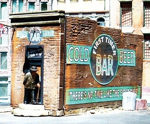 First Timer Bar -- Kit, HO, Downtown Deco 1053