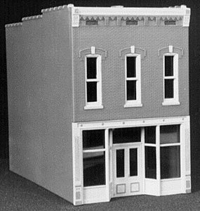 City Buildings -- Vivian`s Family Shoe Store 2-3/4 x 5` 7 x 12.8cm, HO, Smalltown USA 6013