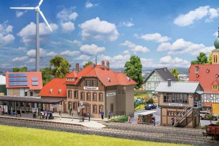 Passendorf Railway Station Set -- Kit - Depot, Signal Tower, Platform, Railway Personnel Figures, HO, Faller Gmbh 190035