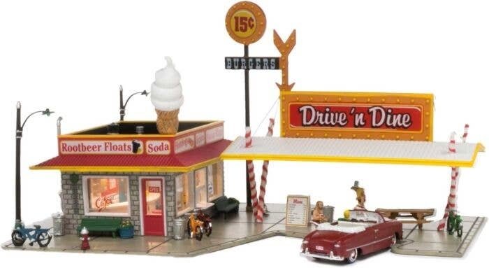 Built-&-Ready(R) Landmark Structures(R) - Assembled -- Drive n` Dine - 7-3/4 x 5-1/4` 19.7 x 13, HO, Woodland Scenics 5029