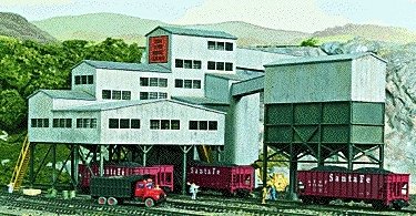 New River Mining Company -- Kit - Main Bldg: 7-1/2 x 5-3/8 x 5-5/8′ Truck Bldg: 4-1/4 x 1-5/8, N, Walthers Cornerstone 3221