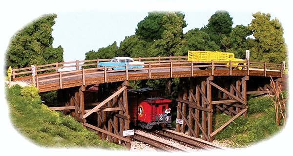 Country Road Bridge -- Kit - 13-1/2 x 3-1/4 x 4-1/8′ 34.3 x 8.3 x 10.5cm, HO, Monroe Models 2007